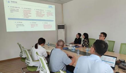 熱烈歡迎石龍鎮(zhèn)經(jīng)濟(jì)發(fā)展局領(lǐng)導(dǎo)蒞臨我司參觀指導(dǎo)！